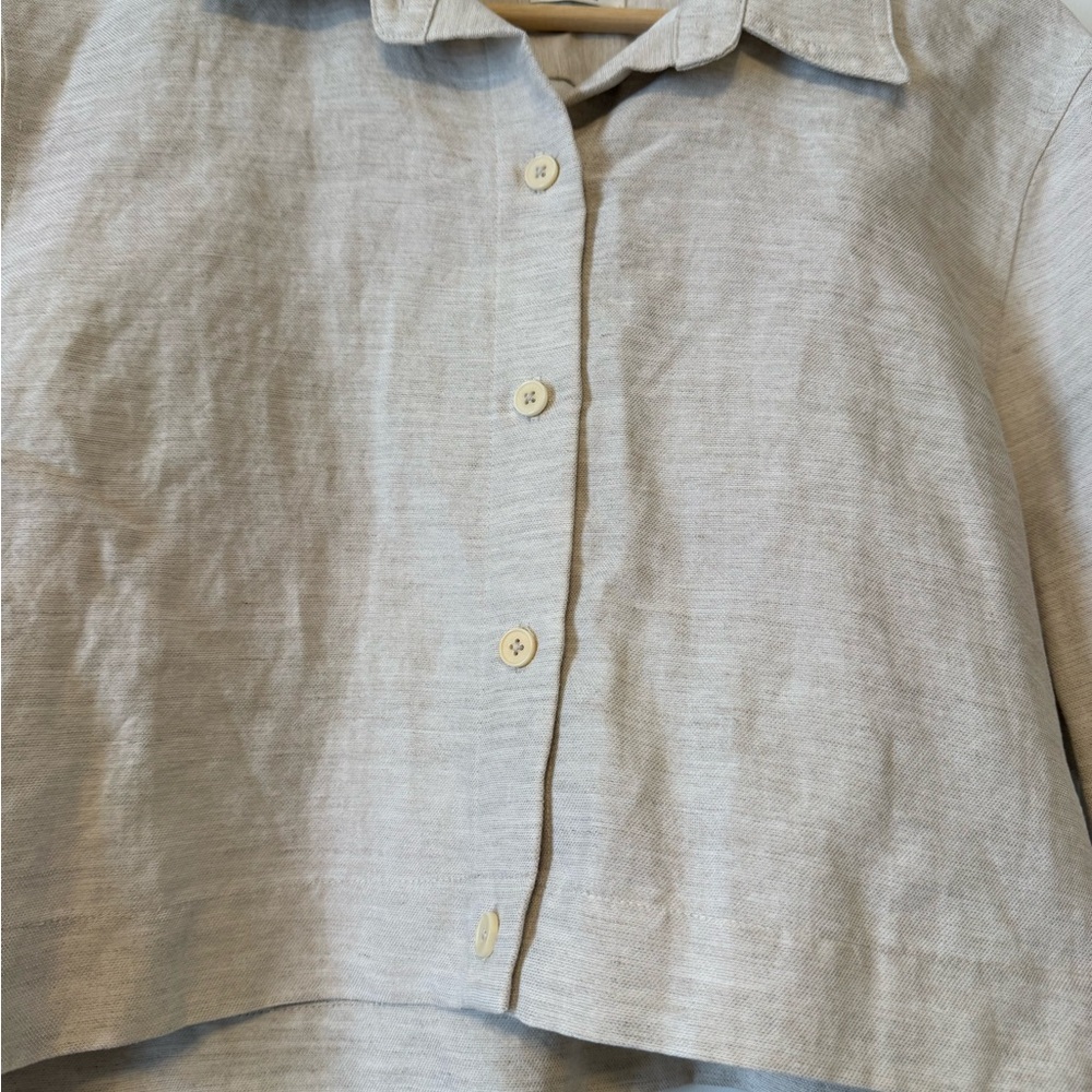 Wilfred Light Beige Linen Cropped Button-Down Shirt - Picture 3 of 6